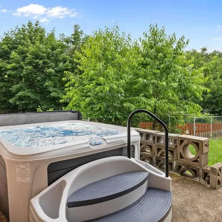 6Bdrm With Hot Tub Mt Wash Villa