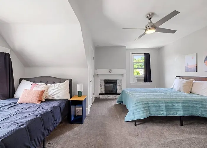 Mount Washington With Private Deck Sleeps 16 *